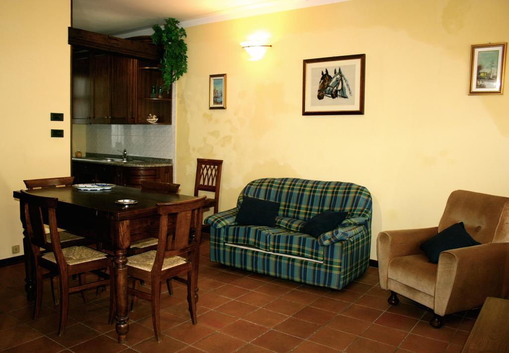 Ai Cappuccini Hotel Racconigi Buitenkant foto